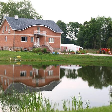 Guest House Kalnu Pupoli Šenheida Buitenkant foto