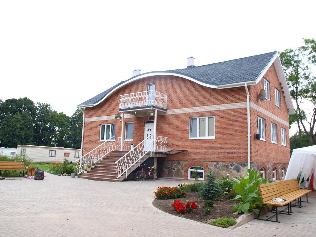 Guest House Kalnu Pupoli Šenheida Buitenkant foto