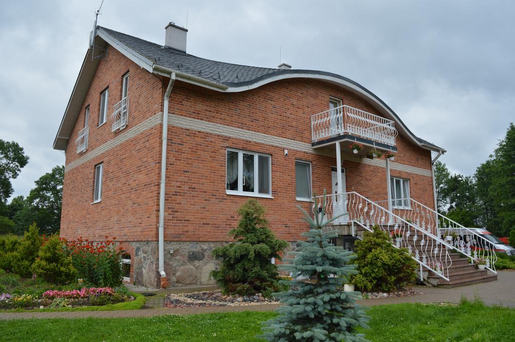 Guest House Kalnu Pupoli Šenheida Buitenkant foto